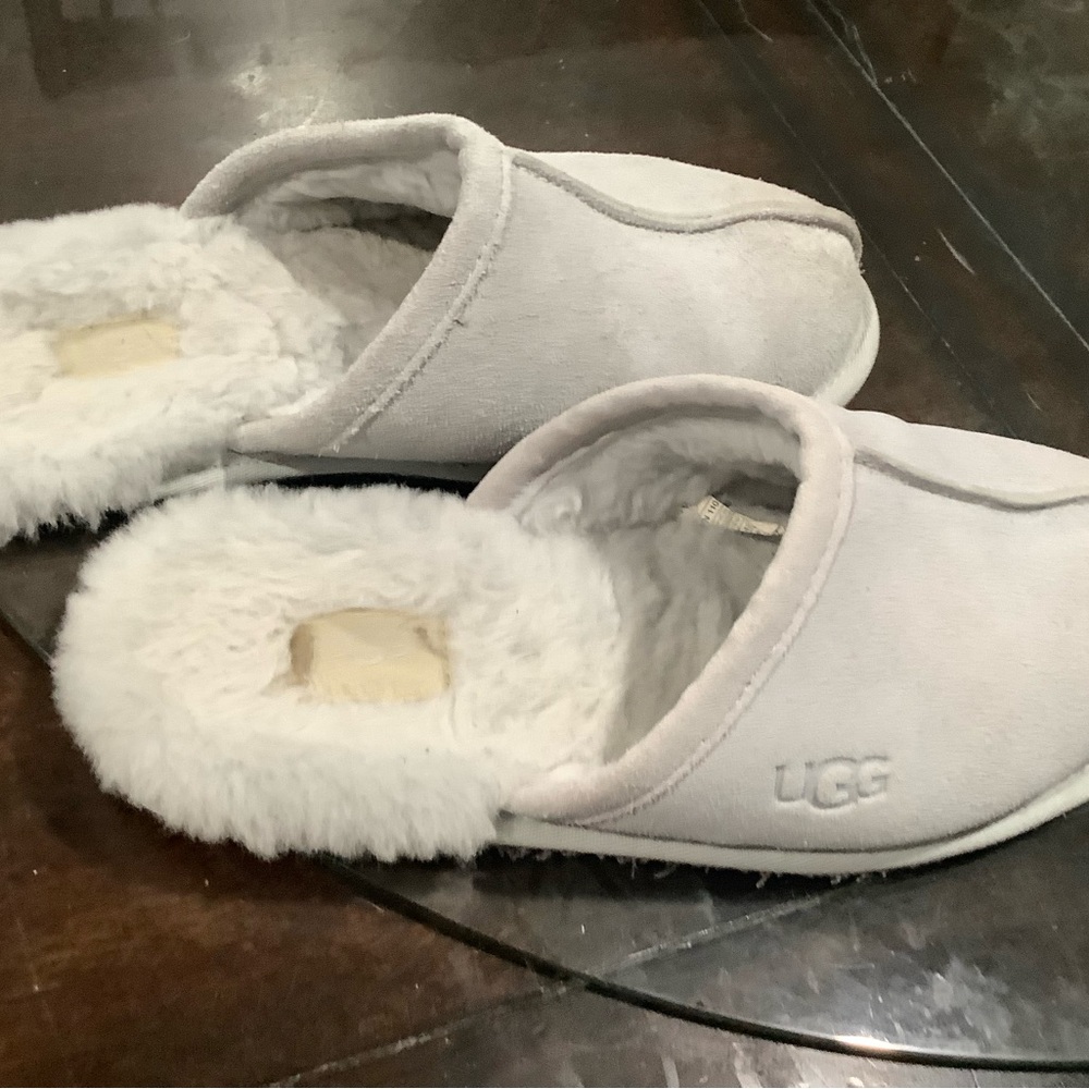 Ugg Pearle Women Slippers Size 9